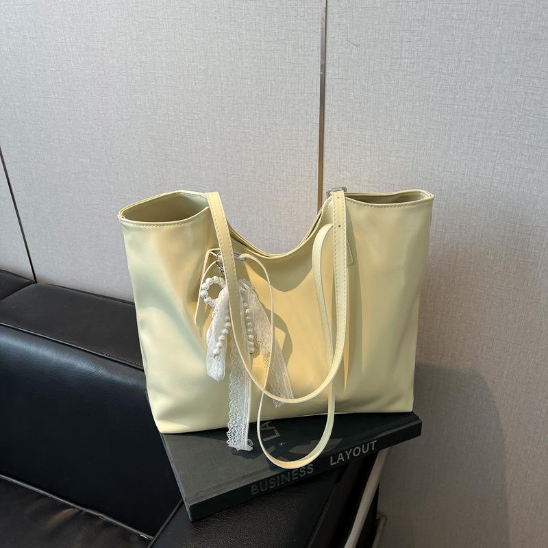 Large capacity tote bag women's 2025 new trend simple Korean version fashion underarm shoulder handbag mother and child bag