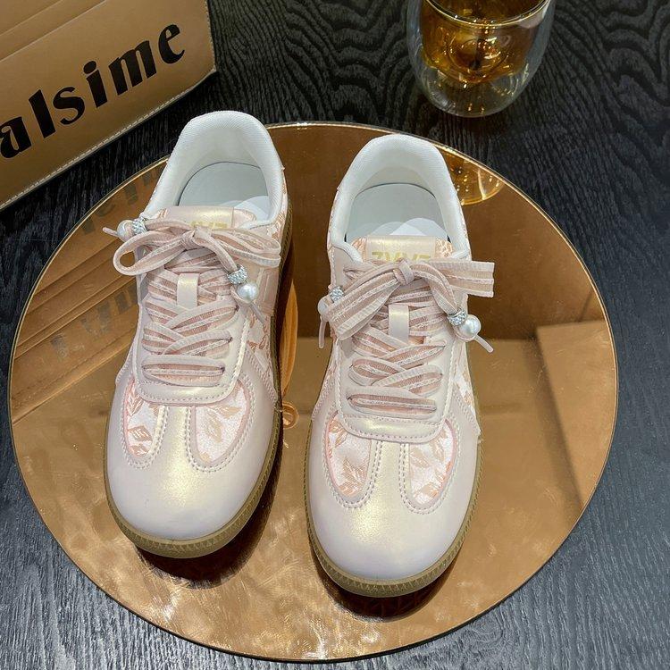 

Вышитые тренировочные спортивные женские кроссовки Forrest Gump на плоской подошве со шнуровкой 40 розовый