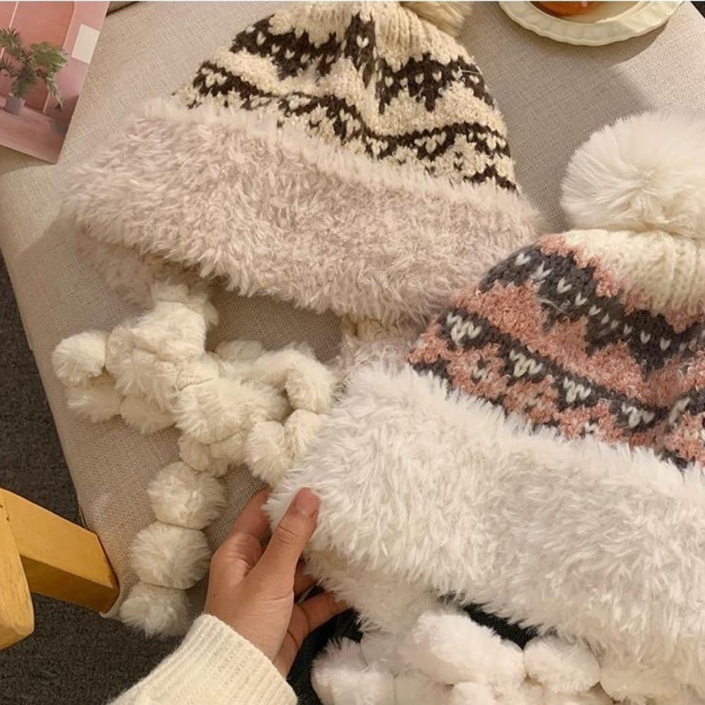 New Warm Warm Ear Protection Hat Ethnic Style Thick Plush Ear Protection Hat Pompom Fluffy Cute Bucket Hat for Women