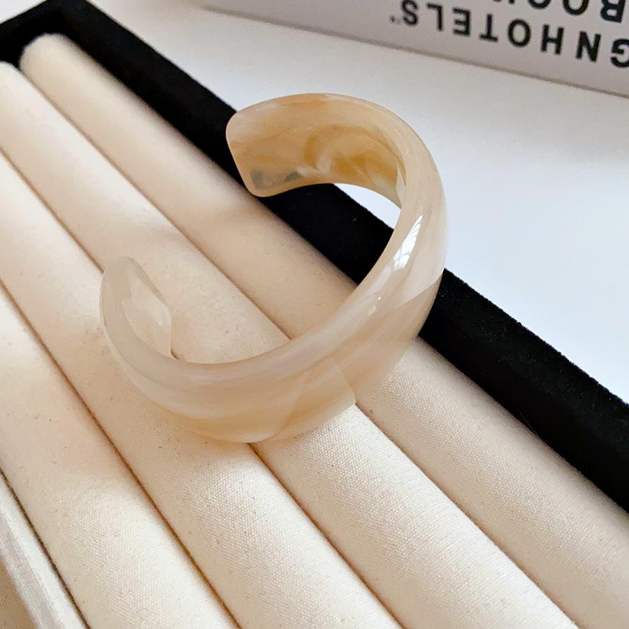 Round Smudging Bangles for Women European and American Punk Acrylic Cuff Bracelets Goth Geometric Charms Wristband Jewelry M1