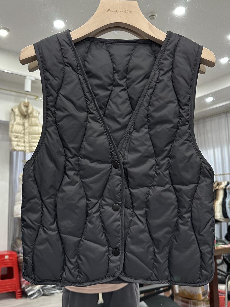 

Легкий пуховик, жилет женский короткий маленький жилет 2024 года, осенний новый продукт, иностранный стиль, маленький жилет на утином пуху, внутренний XL чёрный