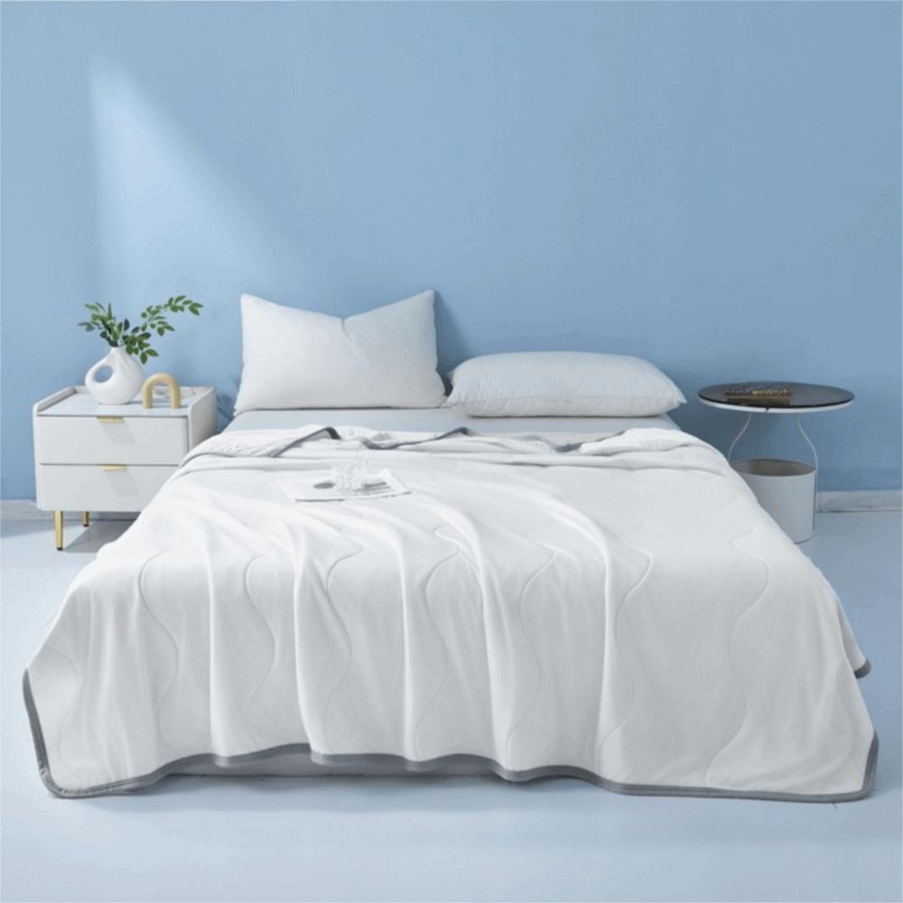 Solid Color Summer Ice Silk Quilted Quilt Thin Breathable Cooling Blanket Throw Blanket Dormitory