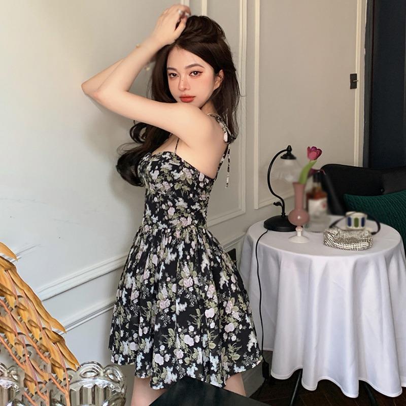 Plážové květinové závěsné šaty Dámské letní minišaty s francouzským střihem bez zad Šaty na špagety Sluneční šaty Dámský župan