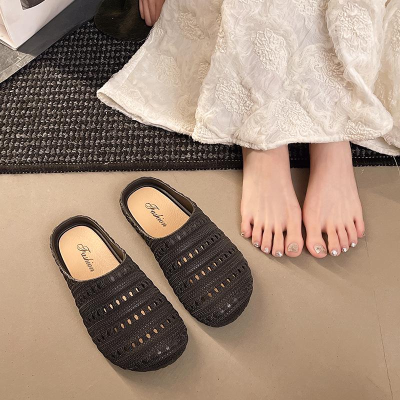 Yuzhihao Women's Summer Closed-Toe Hollow Sandals - New Style Fashion Solid Color Casual Slippers