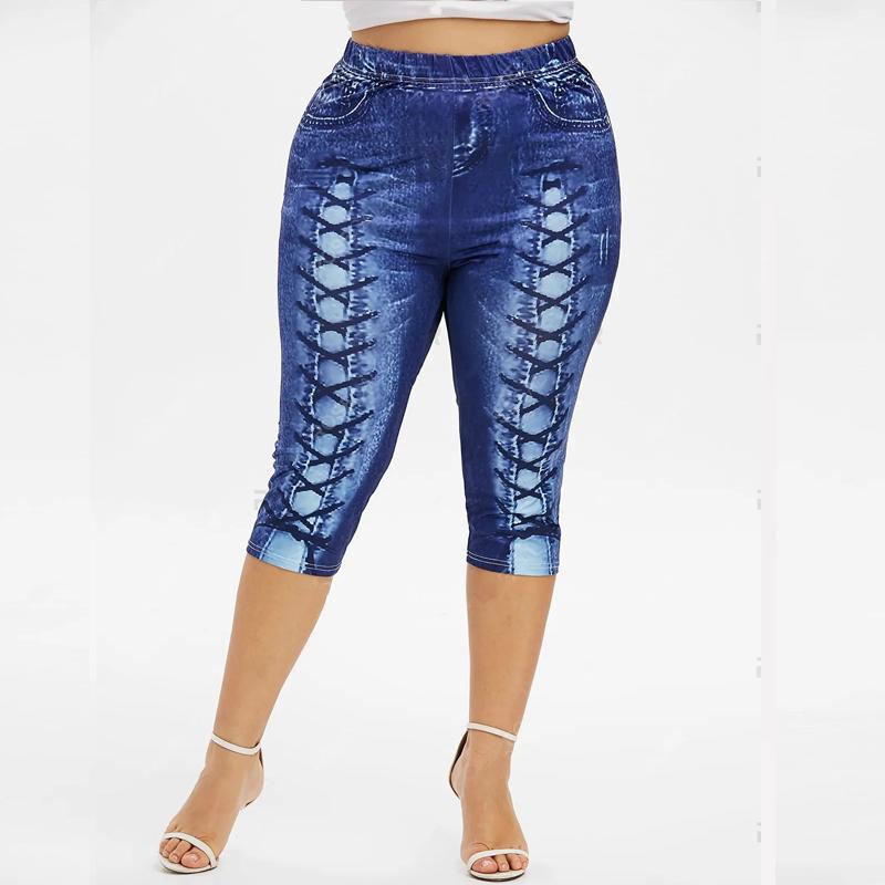 Buy Plus Size 3D Print Capri Leggings 