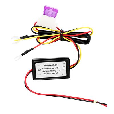 Accessori elettronici per auto – Cavi auto, adattatori e prese