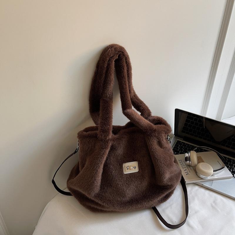 Large-capacity Plush Bag, Fashionable and High Appearance Level Tote Bag, Handbag, Furry Shoulder Bag