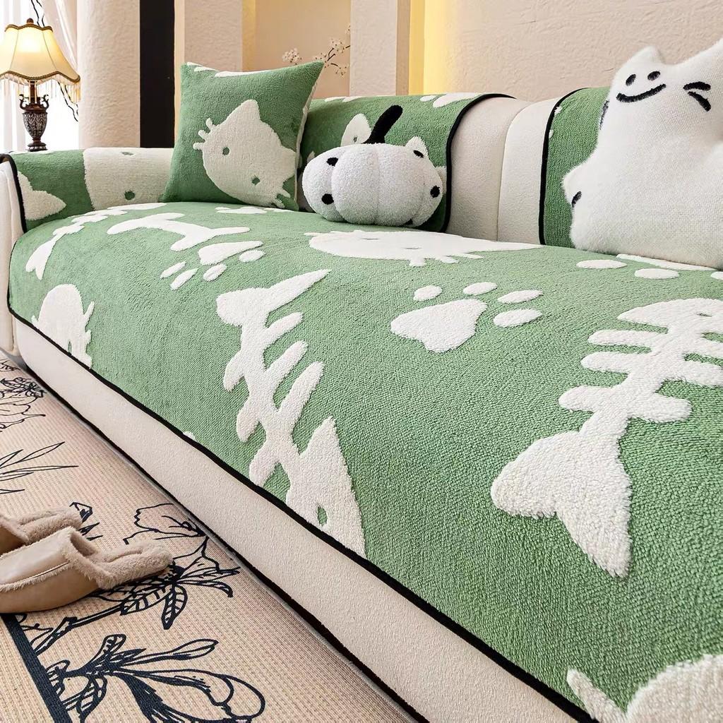1pcs Cartoon Plush Sofa Mat Autumn Winter Anti Cat Scratch Seat Cushion for Living Room Anti Slip Dustproof Furniture Protector 1seat 70x70cm-1pcs зелёный