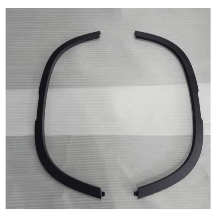 LR130584/587 fits new Defender front wheel arch cover.