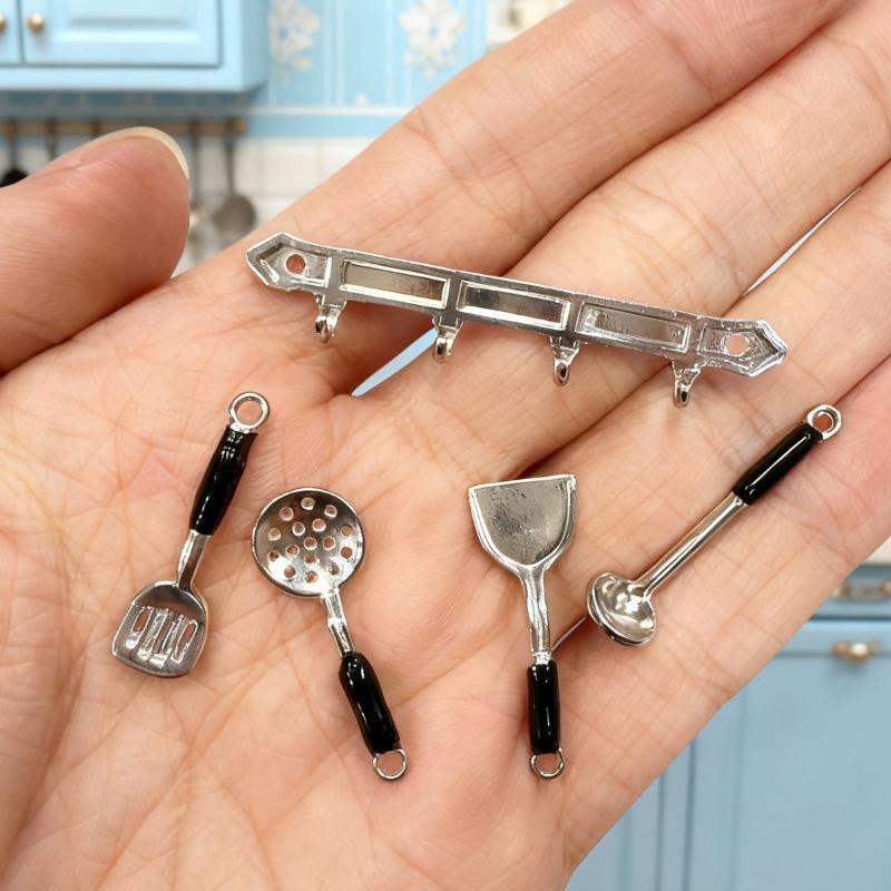 1 Set Simulation Models Dollhouse Vertical Hanging Spatula Soup Spoon Funnel Miniature Kitchen Scene Tools Diy Decoration