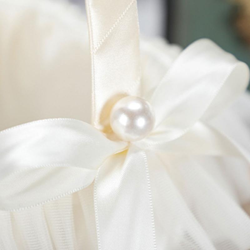 Wedding Basket Portable Western Wedding Decorative Flower Baskets with Lace Girl Heart Shaped Storage Basket Anniversary