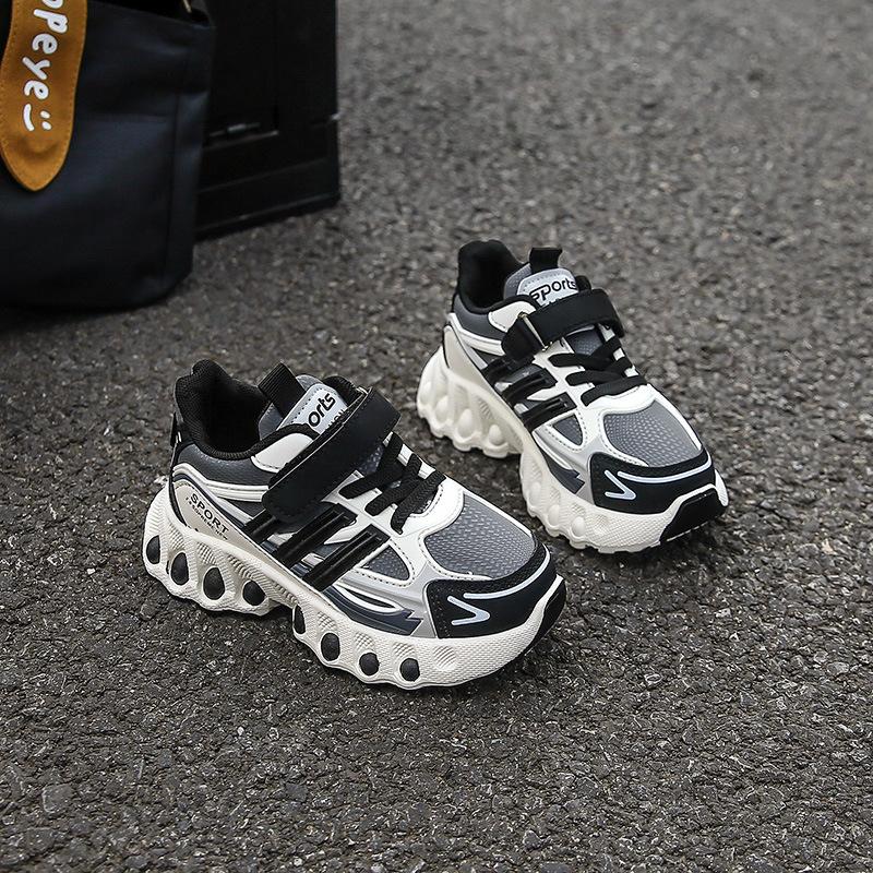 Boys' sports shoes 2025 spring and autumn new children's running shoes non-slip breathable soft sole lightweight girls' dad shoes tide