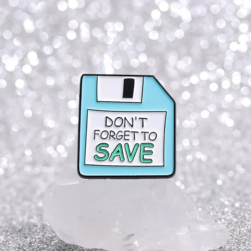 Cartoon Stylish Qhxz26822684 Brooch Colorful Alloy Pin For Creative Winter Statement Fashion