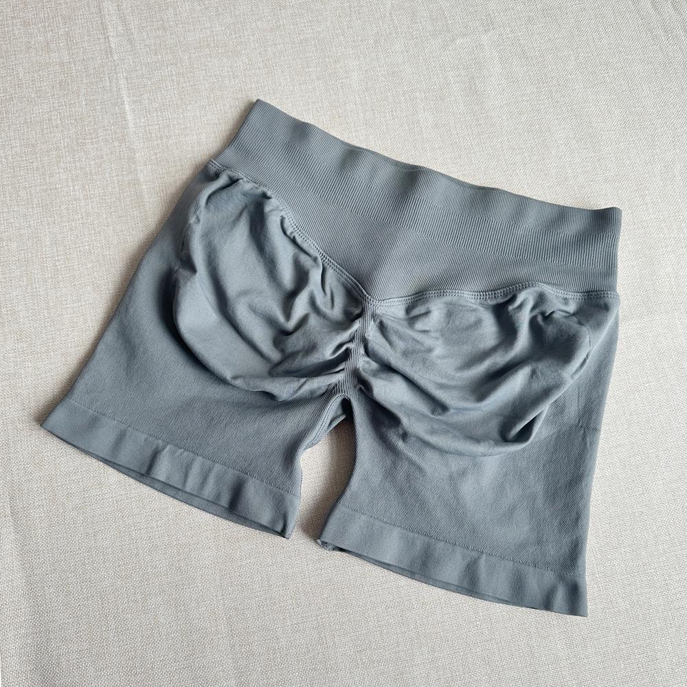 DFYNE Candy Color Raffung Nahtlose Yoga-Shorts - Dreiteiliger Bund, Enge Passform