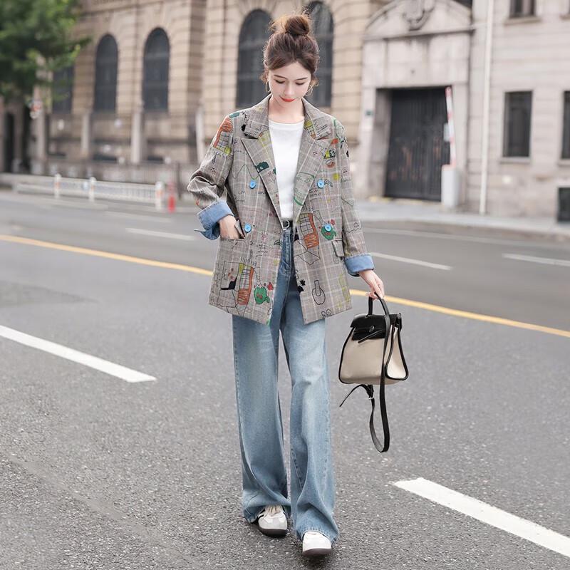 

Женский пиджак-блейзер в клетку с граффити 2XL