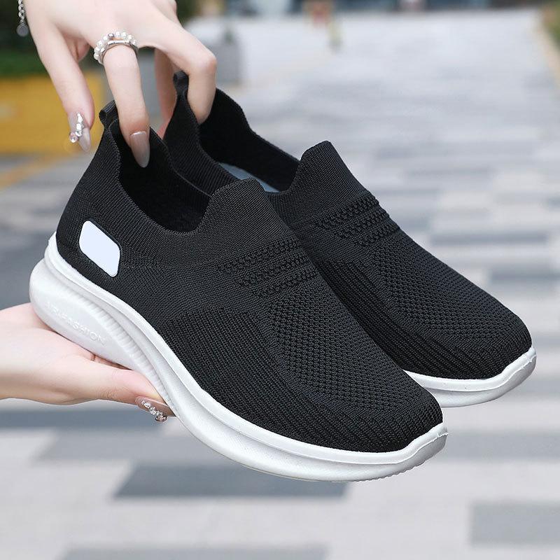 TEMU men's and women's couple shoes spring and summer 2026 new fly-woven mesh lightweight large-size casual shoes