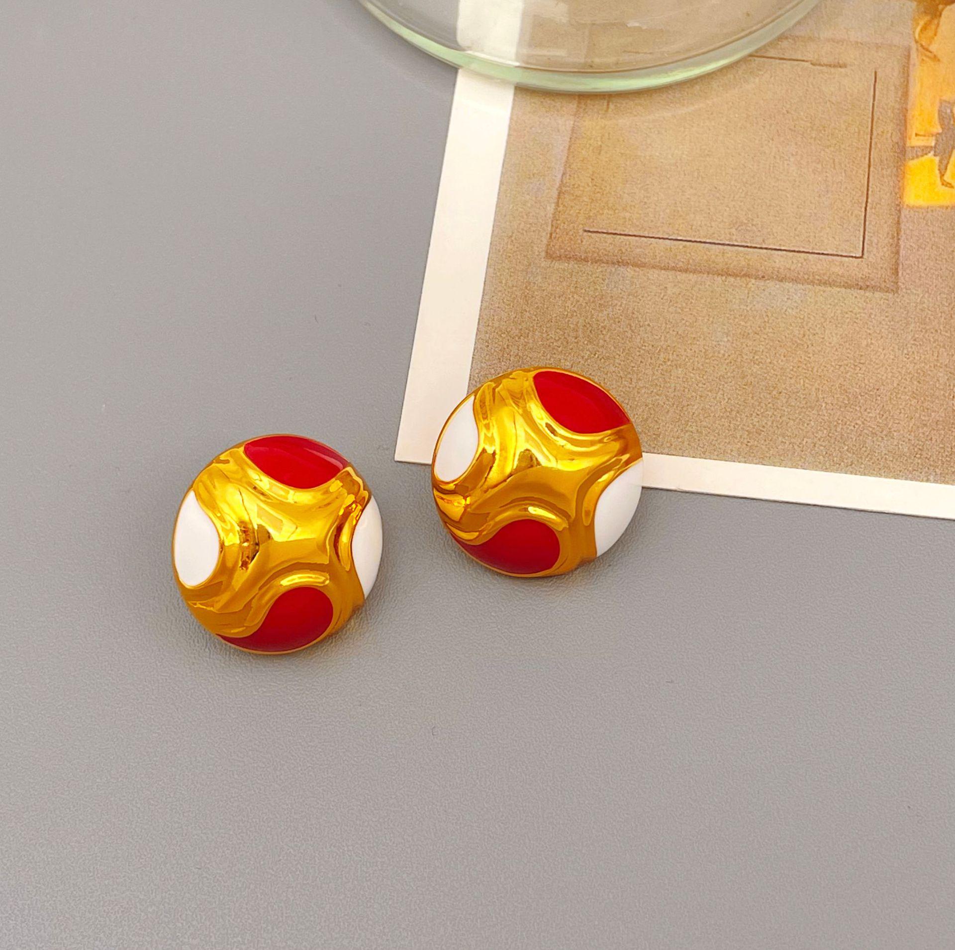 

Винтажные круглые серьги из 18-каратного золота с эмалью и серебряными штифтами 925 пробы