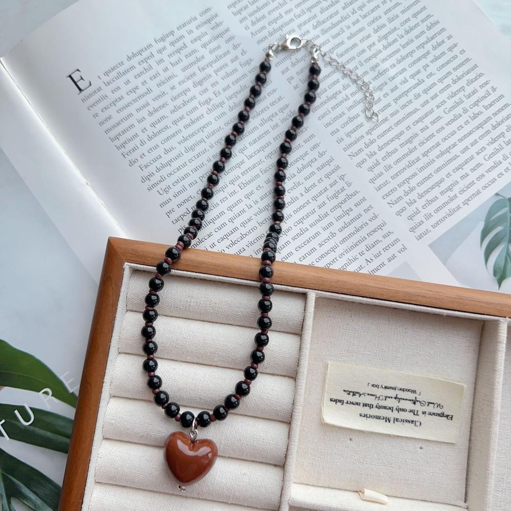 Acrylic Glass Beaded Chain Spring Summer Choker Necklace Fashion Heart Pendant Neck Accessories