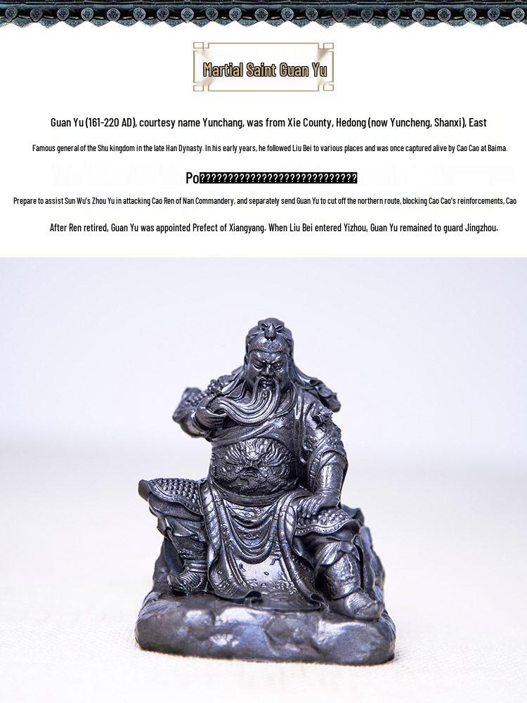 Chinese-Style Martial God Guan Yu Figure: Handmade Natural Rust Desktop Ornament for Living Room or Study