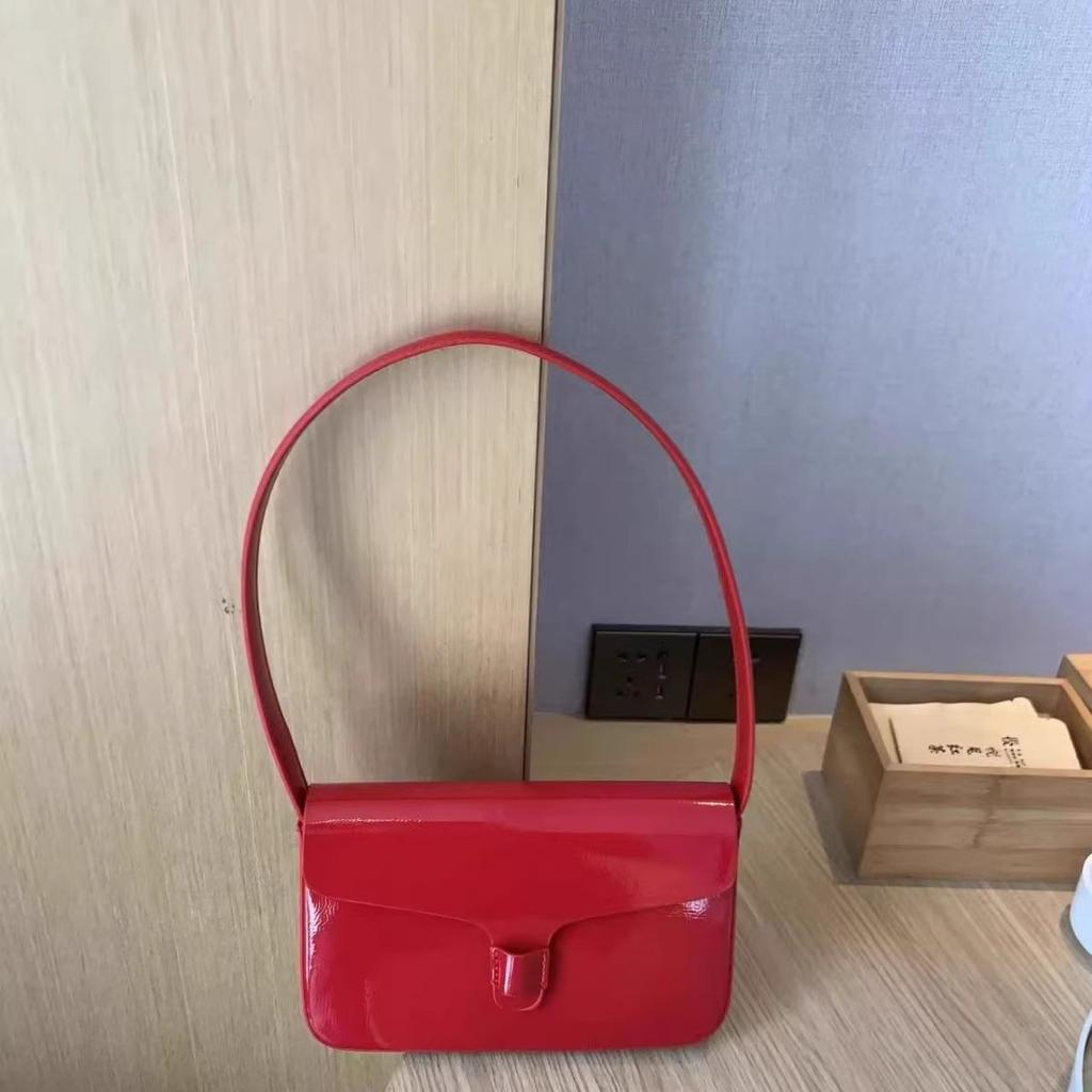 Premium Retro Red Underarm Bag Women's Style Patent Leather Small Square Bag Commuting Versatile Portable Bag