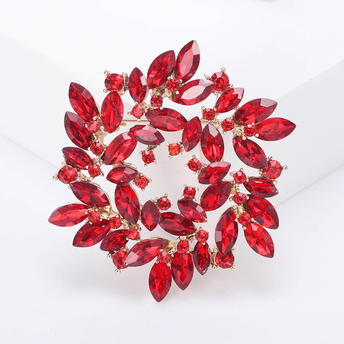 

Хрустальная брошь-гирлянда Женская новая атмосферная универсальная корсажная брошь Нишевый дизайн Чувство стиля Булавка Аксессуары для костюма