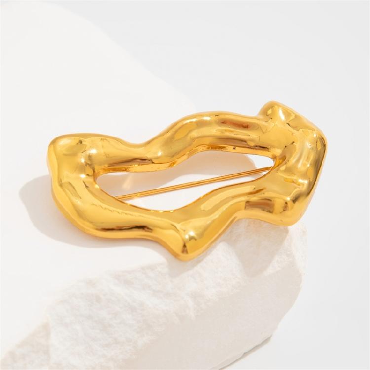 Delicate Hollow Pattern Alloy Brooch Eye Catching Lapel Pin Accessory For Women Seeking Unique Style Accent