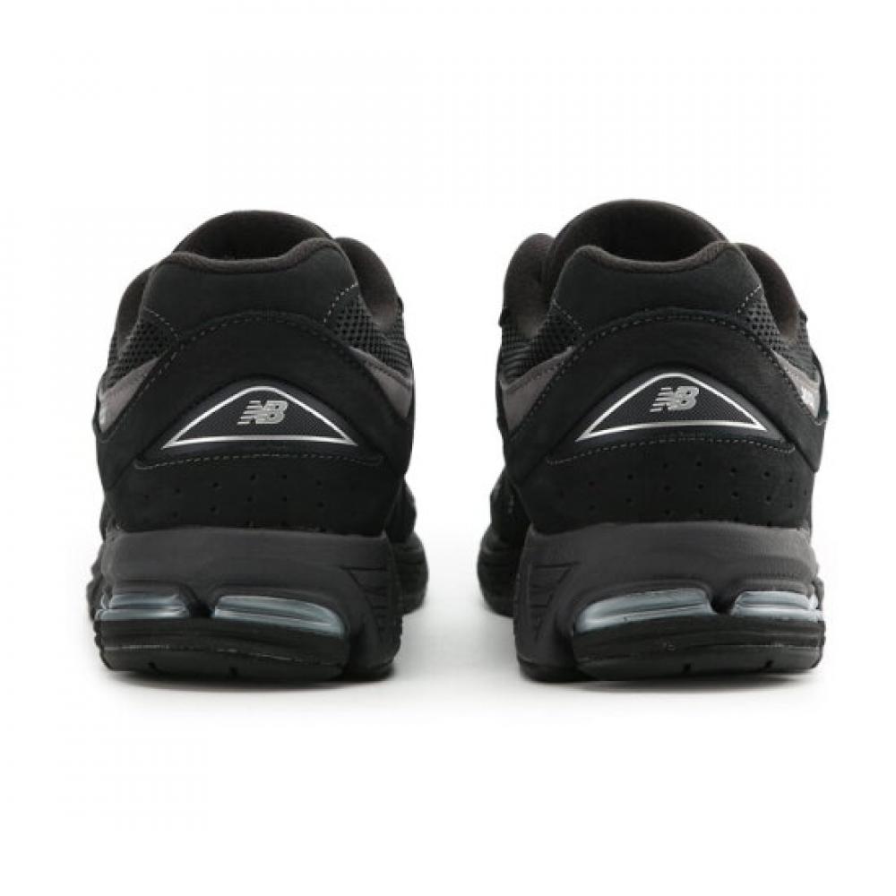 New Balance 2002 Black Running Shoes M2002rck