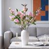 Decoração de casa – Flores e coroas artificiais