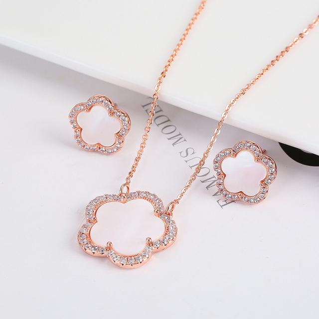 Top Quality Women Girls Five Leaf Flower Set Necklace Earrings Fashion Luxury Natural Stone Shell Set High Quality Zircon Gifts