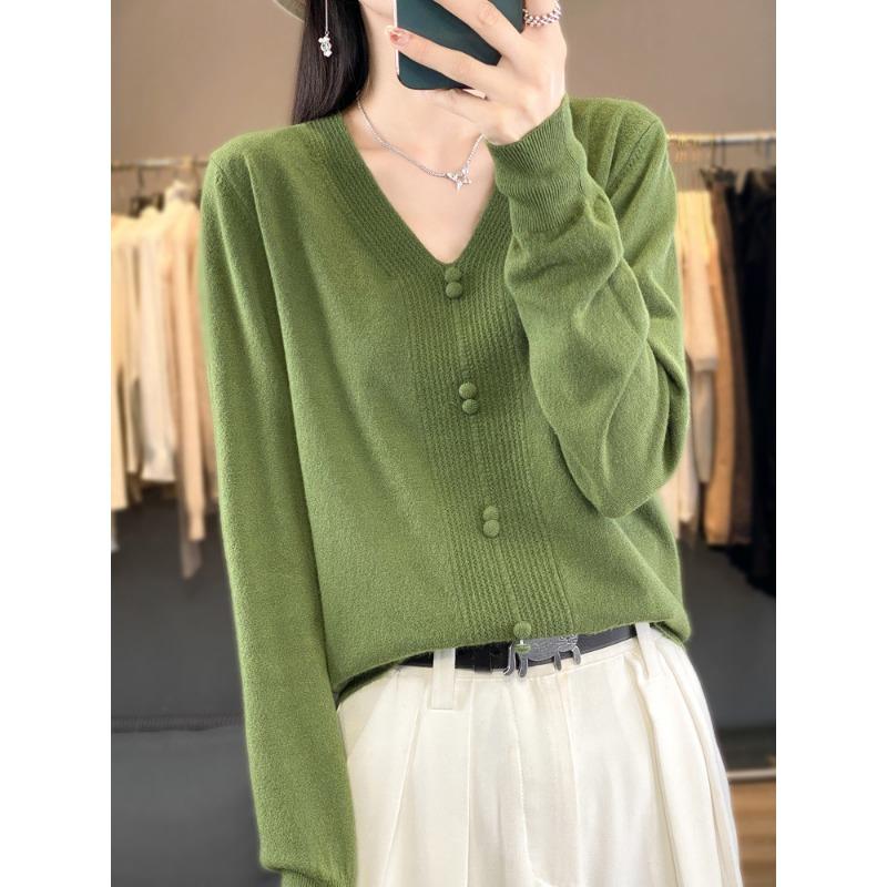 V-neck Sweater Women's Autumn and Winter New Knitted Sweater Versatile and Thin Bottoming Shirt Wool Inner Top Women's Clothing