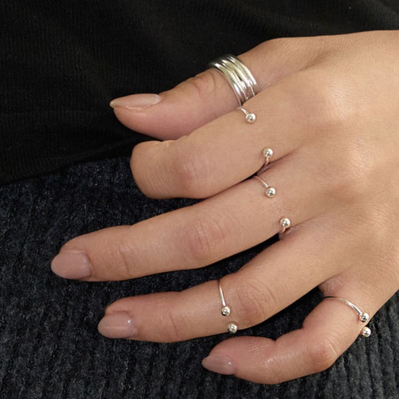 SULTANA Tiny ball open ring
