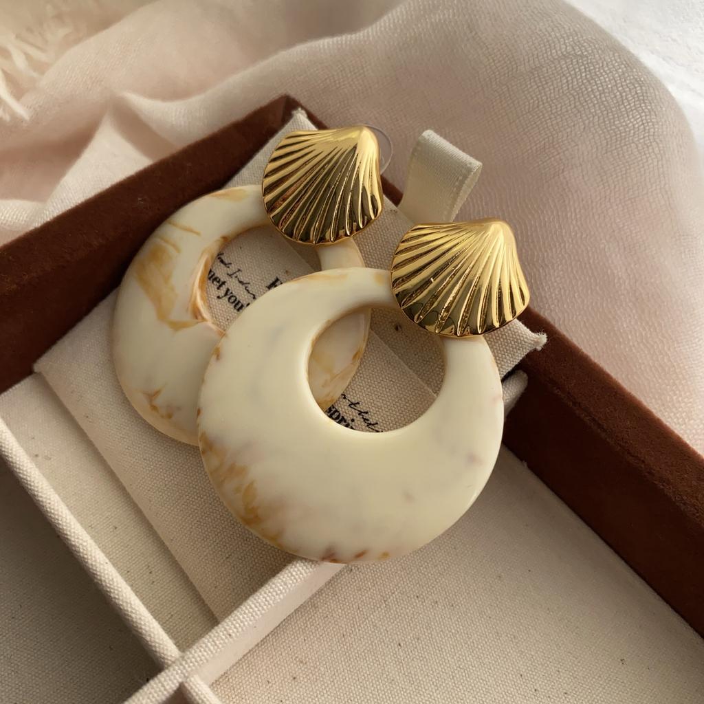 Medieval Hong Kong Style Fashion Daily Earrings Retro Niche Design Sense Niche Oval Niche French Design Earrings