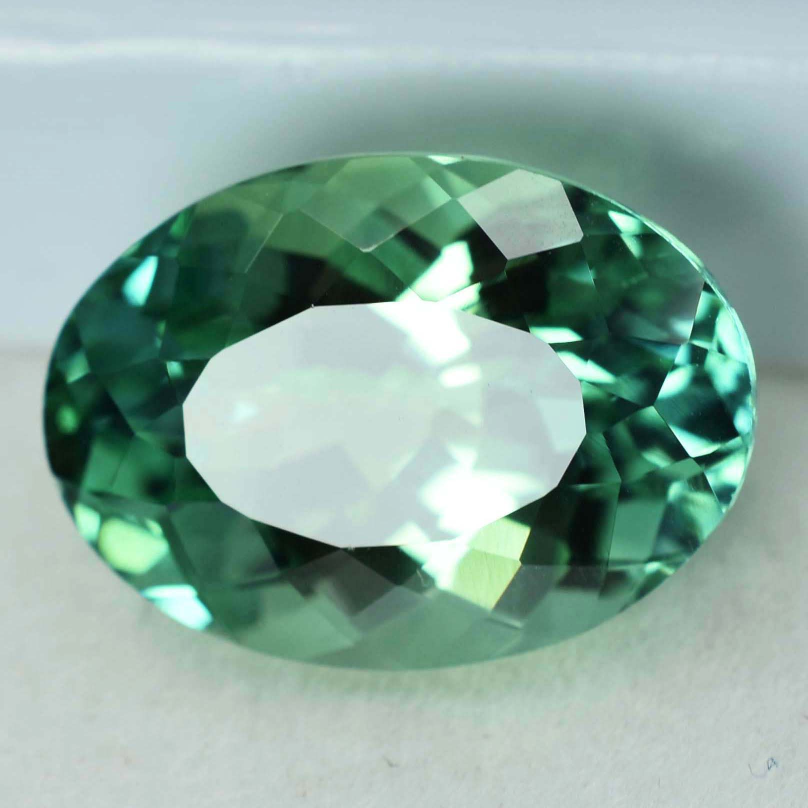 

Oval Cut 10.23 Ct Natural Montana Sapphire Loose Gemstone CERTIFIED A--2850 14.2 mm approx зелений