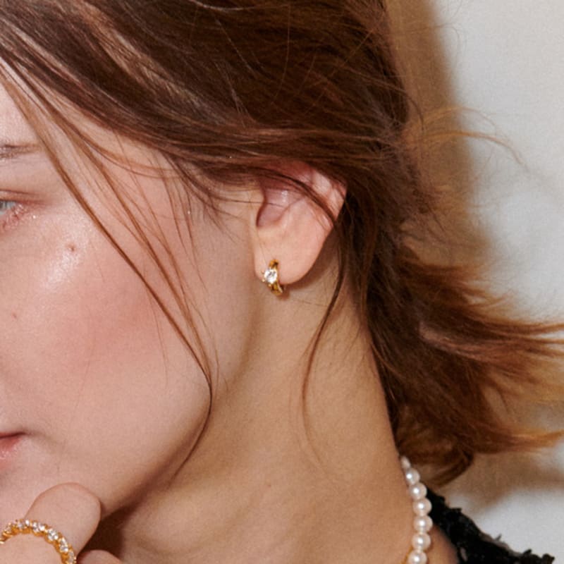 August Harmony 925silver Crystal Mini Earring / 2color