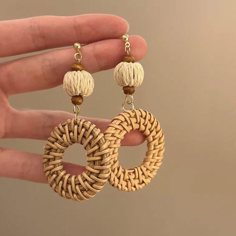 2024 Frühling & Sommer Feenwald Perlenblumen-Ohrringe – Vielseitig & Süß für Mädchen