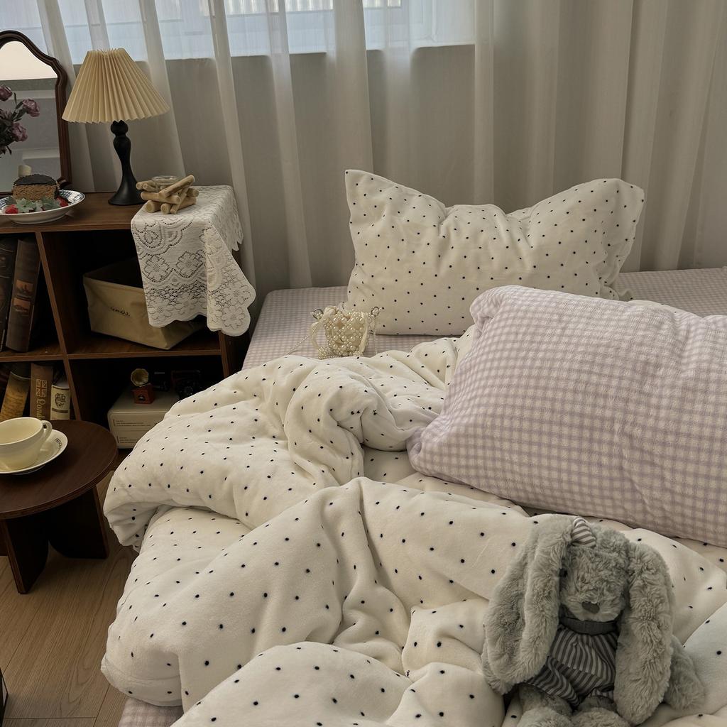 Milk Taro Polka Dots, Girl Warm Thickened Milk Fleece Four-Piece Set, Coral Fleece Bed Sheet Three-Piece Set