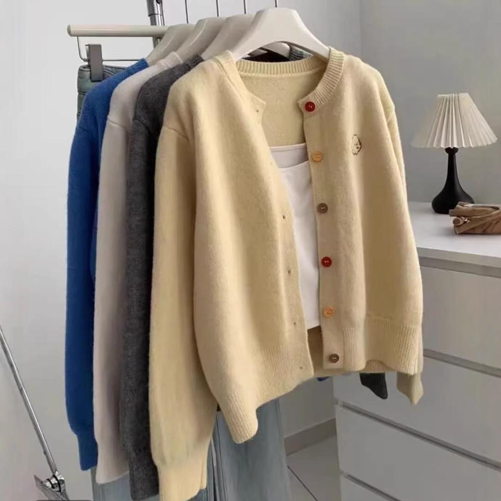 Gentle Wind Simple Age-reducing Embroidered Knitted Cardigan Women's Small Long-sleeved Basic Single-breasted Sweater Cardigan