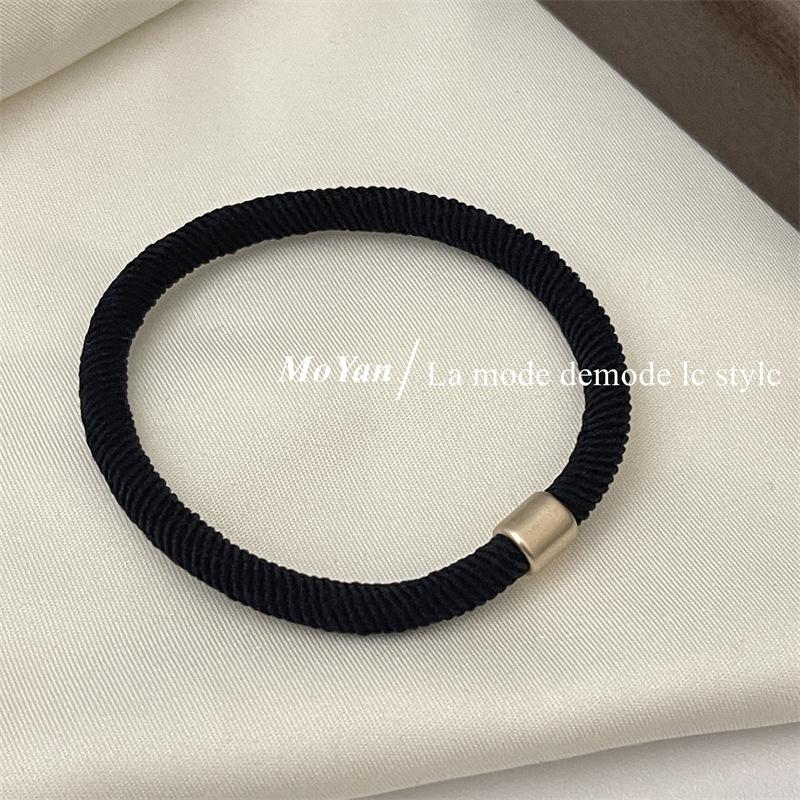 

2023 High Elastic Rubber Band Ponytail Holder for Women – Durable, Leather-Covered Hair Tie чёрный