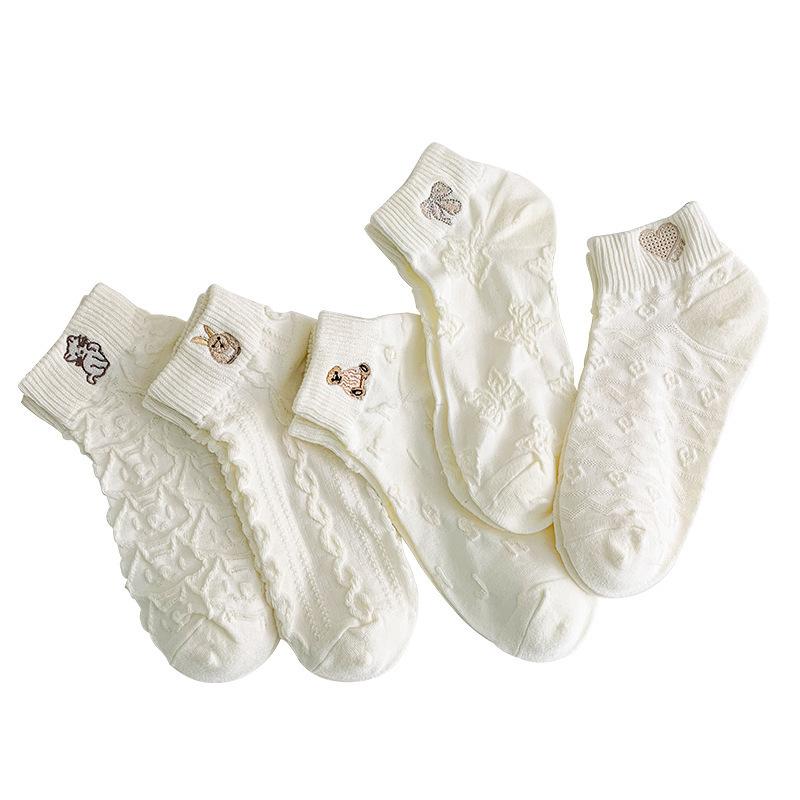 Female Spring and Summer Embroidery Pure Color Lovely White Short Tube Cotton Socks