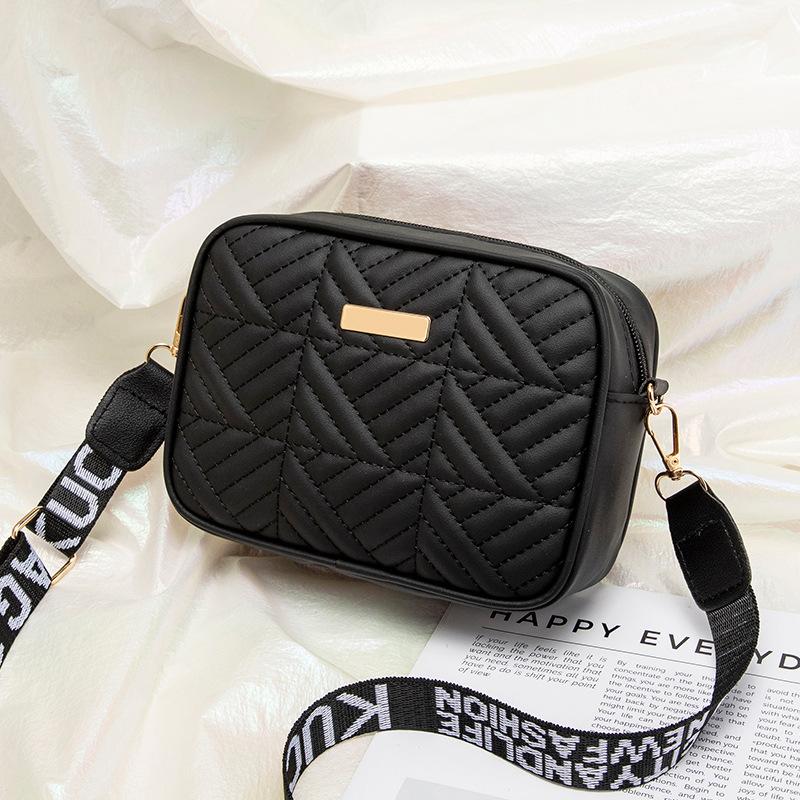 New Embroidered Thread Bag Fashion Camera Bag Wide Shoulder Strap Simple Shoulder Messenger Bag Women's Bag