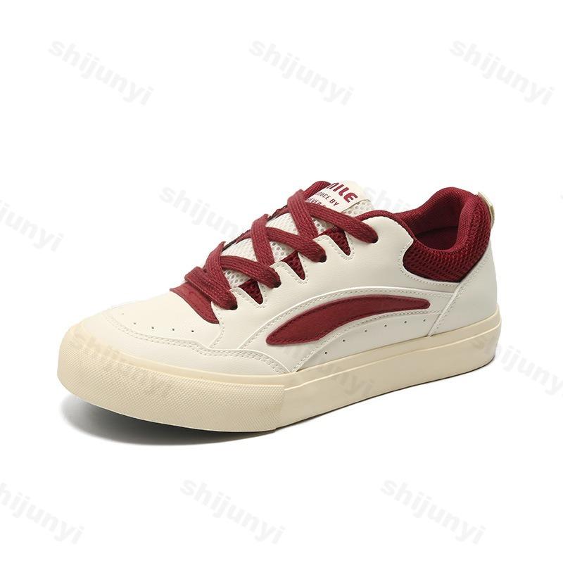 Summer Men Casual Shoes Sneakers Mesh Breathable Comfortable Vulcanized Shoes Anti Slip Student Outdoor Running Shoes