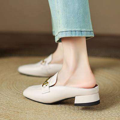 Innen und außen Vollleder dicker Absatz 3 cm Taschenkopf High Heel Slipper mittlerer Absatz Außenhandel halbe Stütze Sommer lässige Sandalen einzelne Schuhe
