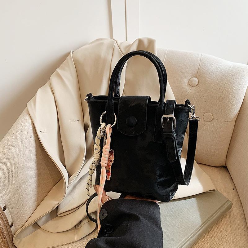 

Женская сумка через плечо, новая модная повседневная сумка-мессенджер