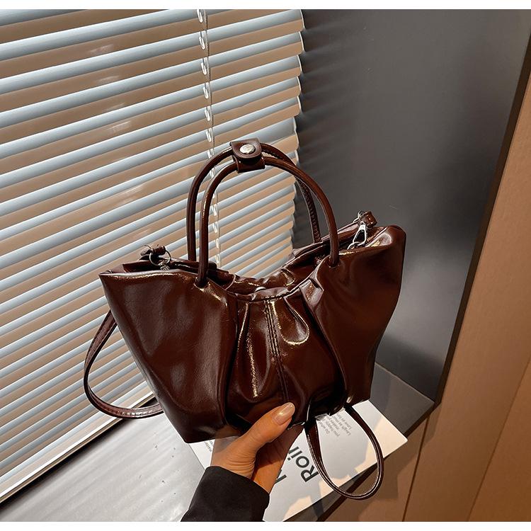 2025 Autumn French Pleated Cloud Bag: New Fashion Textured Casual Handbag & Crossbody