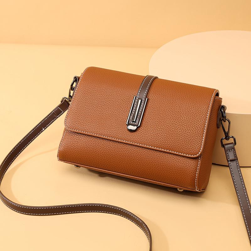 Malá crossbody kabelka vak Hlavní 100% pravá kůže Dámská taška přes rameno Jednobarevná Clutch Dámské tašky pro rok 2023