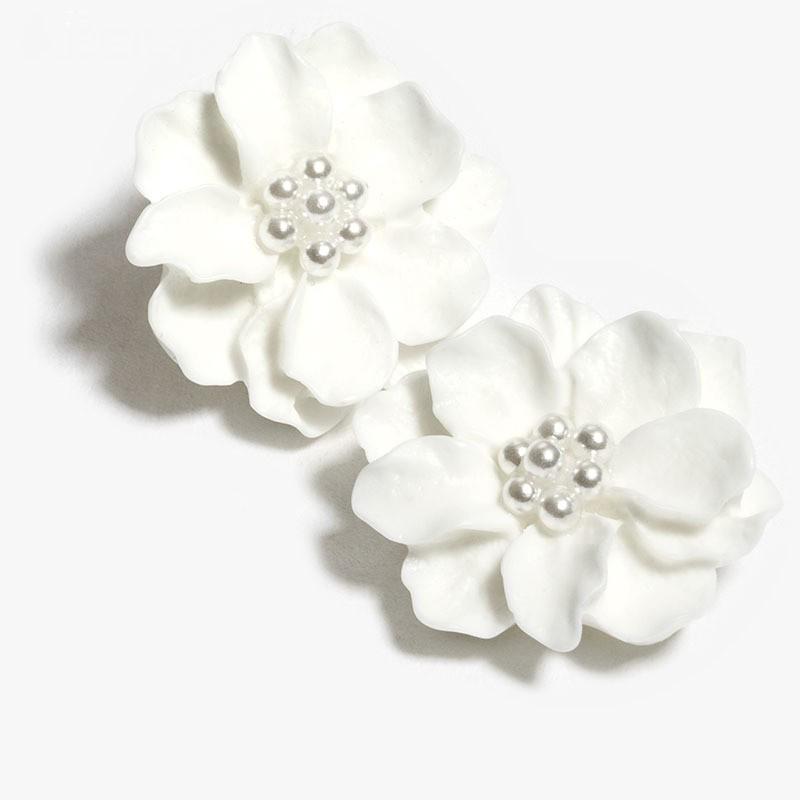 Korean Style White Flower Pearl Stud Earrings for Women - Atmospheric, Small, Fresh