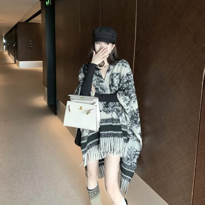Ethnic Ink Painting Tassel Shawl Cape - Imitation Cashmere, Women's Travel Outfit