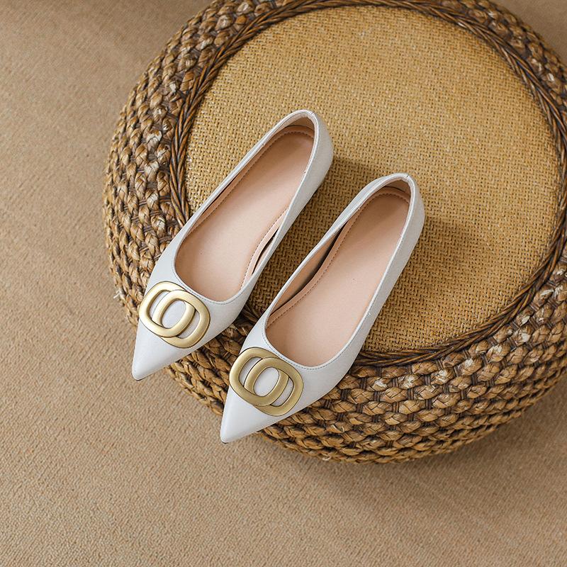 

Spring new square head inner height increase single shoes women s shallow mouth medium heel black high heels commuting soft sole comfortable 39