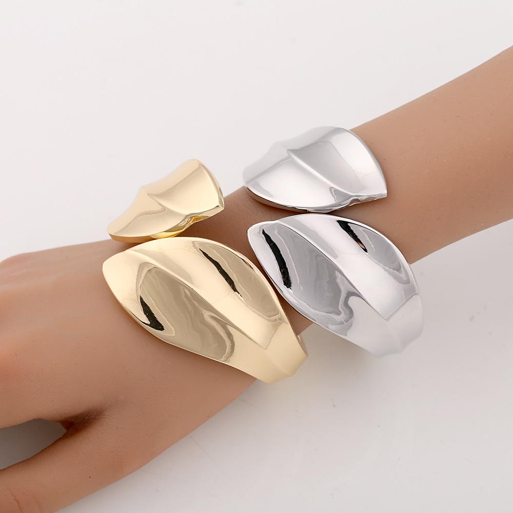 Retro Irregular Open Cuff Bracelet for Women, Vintage Bangle Wrist Jewelry