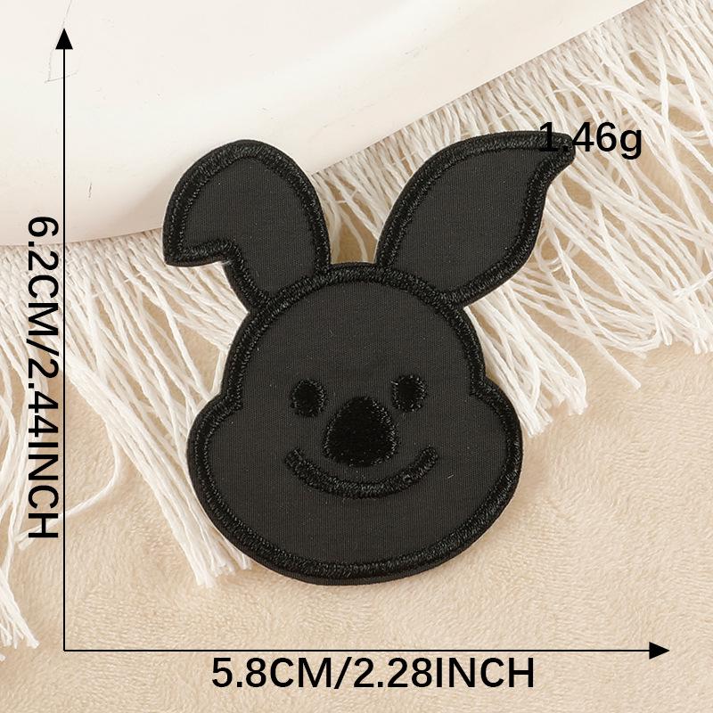 Samolepicí kreslená zvířátka černá vyšívaná nášivka na bundy